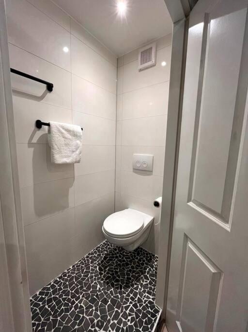 Gezellig Appartement, Gerenoveerd Eind 2022 Тилбург Екстериор снимка