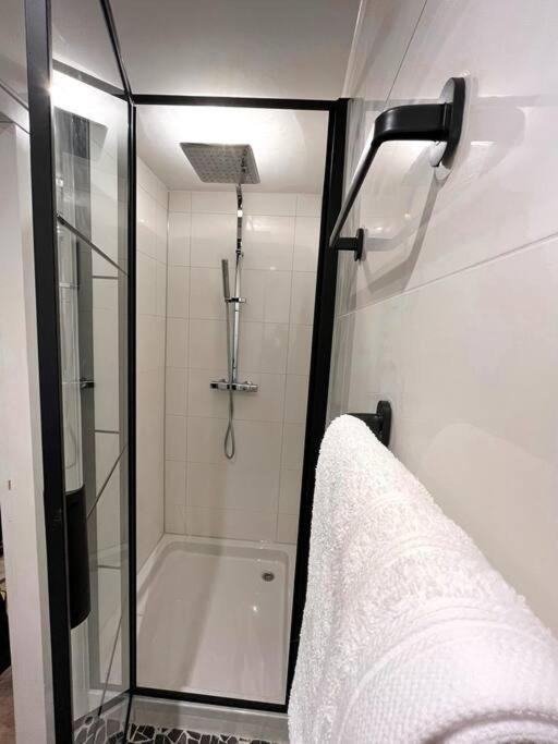 Gezellig Appartement, Gerenoveerd Eind 2022 Тилбург Екстериор снимка
